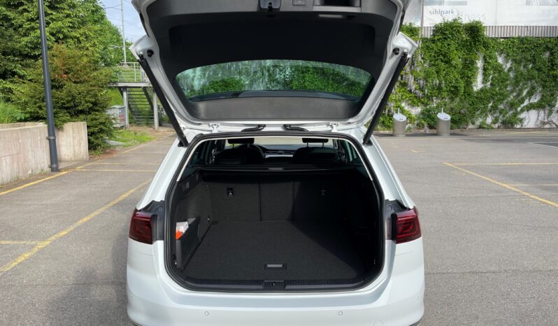 
								VW Passat 2.0 TDI BMT R-Line Elegance 4Motion DSG (Kombi) full									