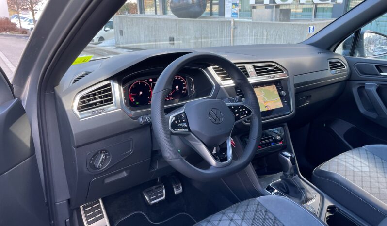 
								VW Tiguan Allspace 2.0 TDI SCR R-Line 4Motion DSG (SUV / Geländewagen) full									