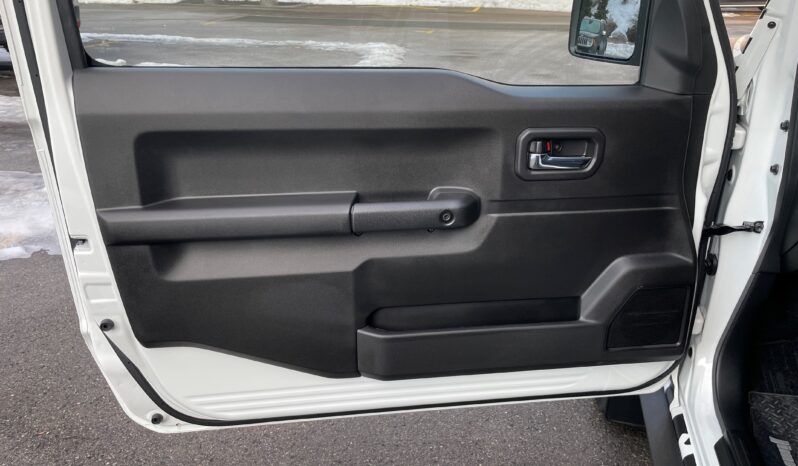 
								SUZUKI Jimny 1.5 Safari Limited Edition 1of1 weltweit 4×4 (SUV / Geländewagen) voll									