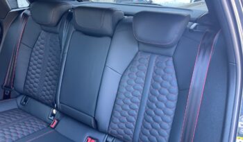 
									AUDI RS3 Sportback 2.5 TSI quattro S-tronic (Limousine) voll								