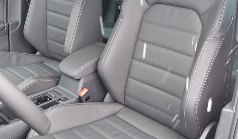 
								VW Golf 2.0 TSI R 4Motion DSG (Limousine) full									
