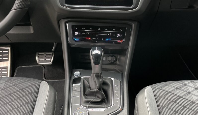 
								VW Tiguan 2.0 TDI SCR R-Line 4Motion DSG (SUV / Geländewagen) voll									