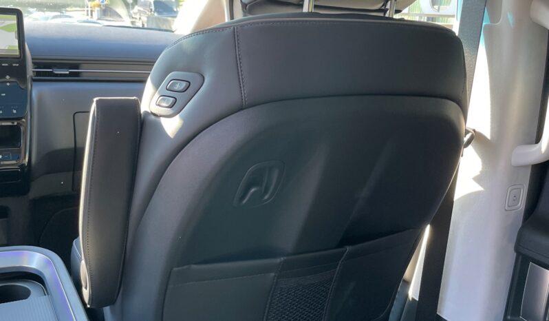 
								HYUNDAI Staria Premium 2.2 CRDi SWISS GIGA EDITION 4WD A (Kompaktvan / Minivan) voll									