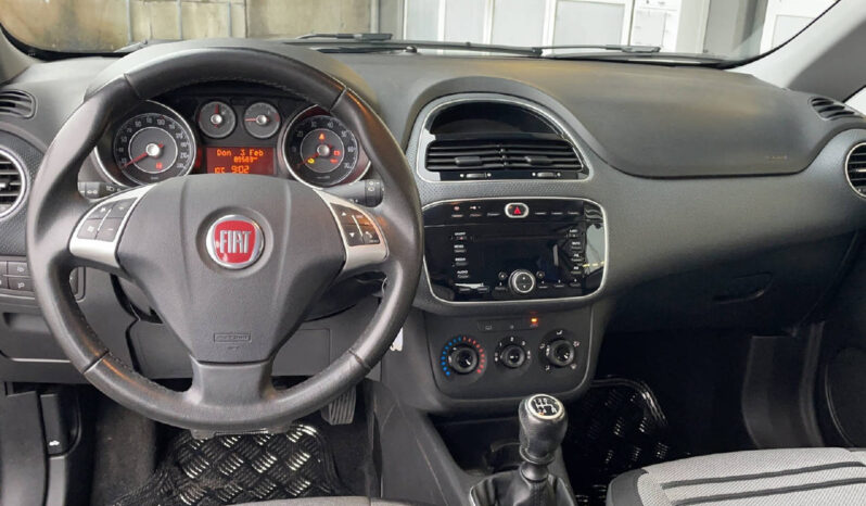
								FIAT Grande Punto · Dynamic Benzin 77PS 5G Schaltgetriebe voll									