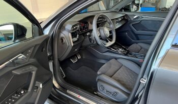 
									AUDI RS3 Limousine 2.5 TSI quattro S-tronic (Limousine) voll								